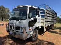 52 · 2016 MITSUBISHI FUSO 1424 FM600 with Stock Crate.