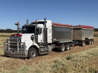 2008 Kenworth 408 Sar & 2004 Borcat Super Dog